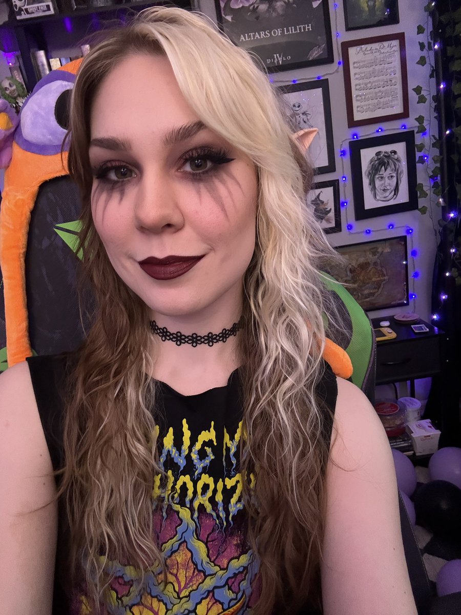 AbbadonLive's tweet photo. Subathon Day 5!!! I must like chat an awful lot to be Sylvanas for them today…. 😈 we are only 88 subs from the ultimate goal of a WoW tattoo!!! What a week it’s been, come hang out!

https://t.co/KG8vTCDm17 https://t.co/XNjGv32m3S