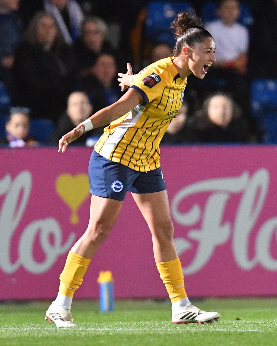 BHAFCWomen's tweet photo. Carla with her first league goal! 🤩👏 https://t.co/TatCLr0jdi