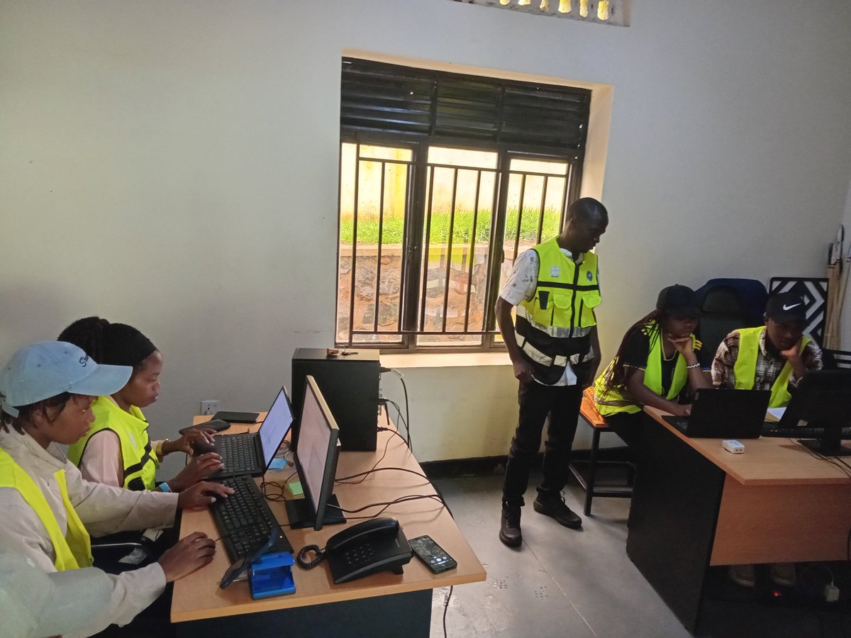 <a href="/RyvcpNyagatare/">RYVCP NYAGATARE SECTOR</a>  murigahunda yo gukomeza kwesa umuhigo wo gushyira abanyamuryango ba @RYVCP muri Database kuruyumunsi hakozwe igikorwa cyo kugenzura uko team barimo kwinjiza <a href="/RyvcpNyagatare/">RYVCP NYAGATARE SECTOR</a> muri system aho abamaze gushyirwamo ari 5892/5619 umuhigo umaze kweswa mukigero cya 104%