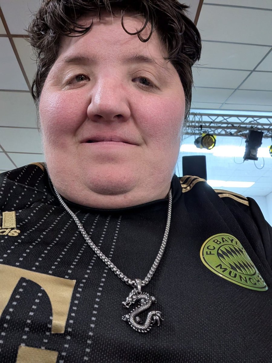 Bayern Red Ladies tweet media