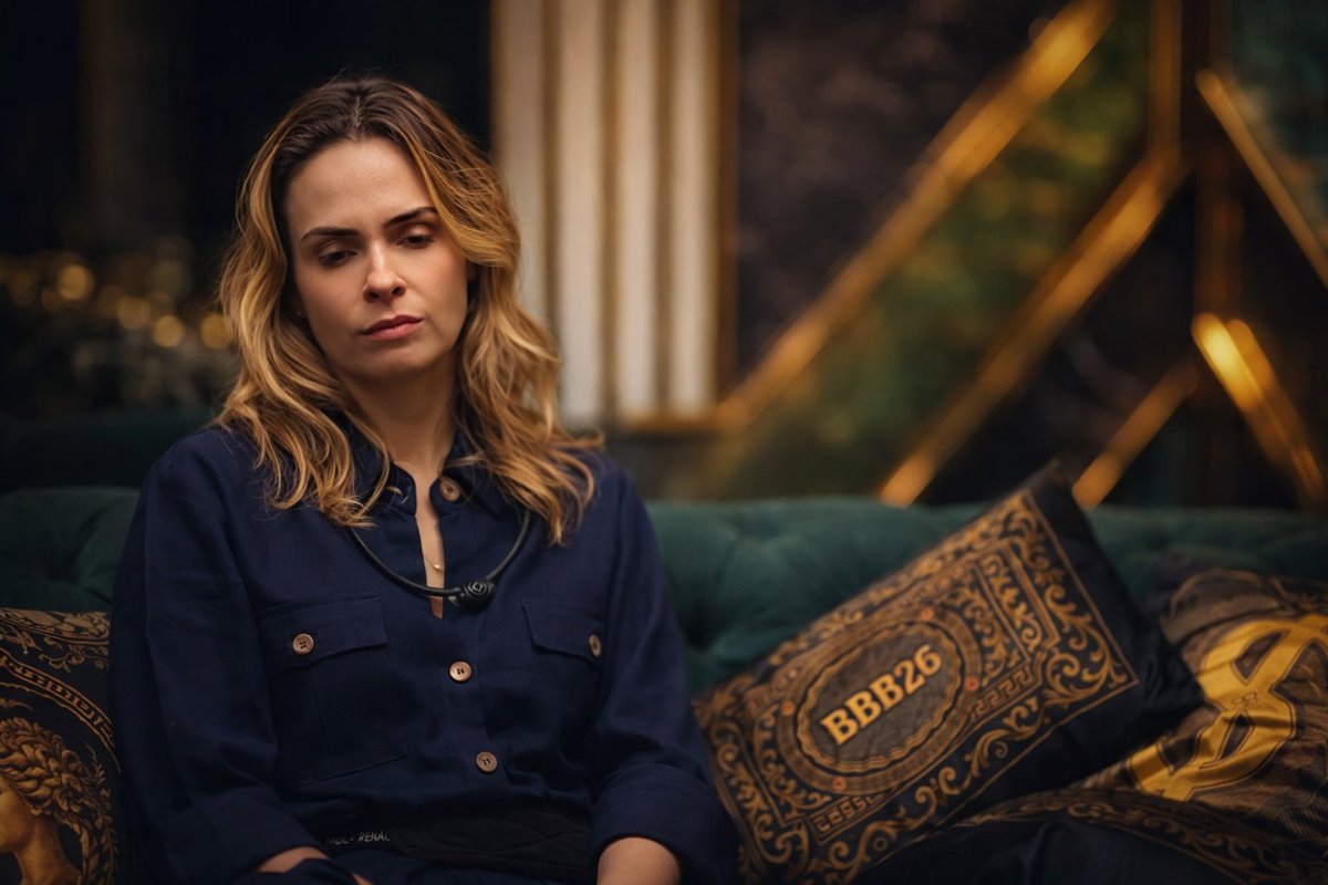 Eu me vejo na Ana Paula Renault… porque no final de tudo, quando mais importava, nem aqueles que eu chamava de amigos escolheram ficar do meu lado.