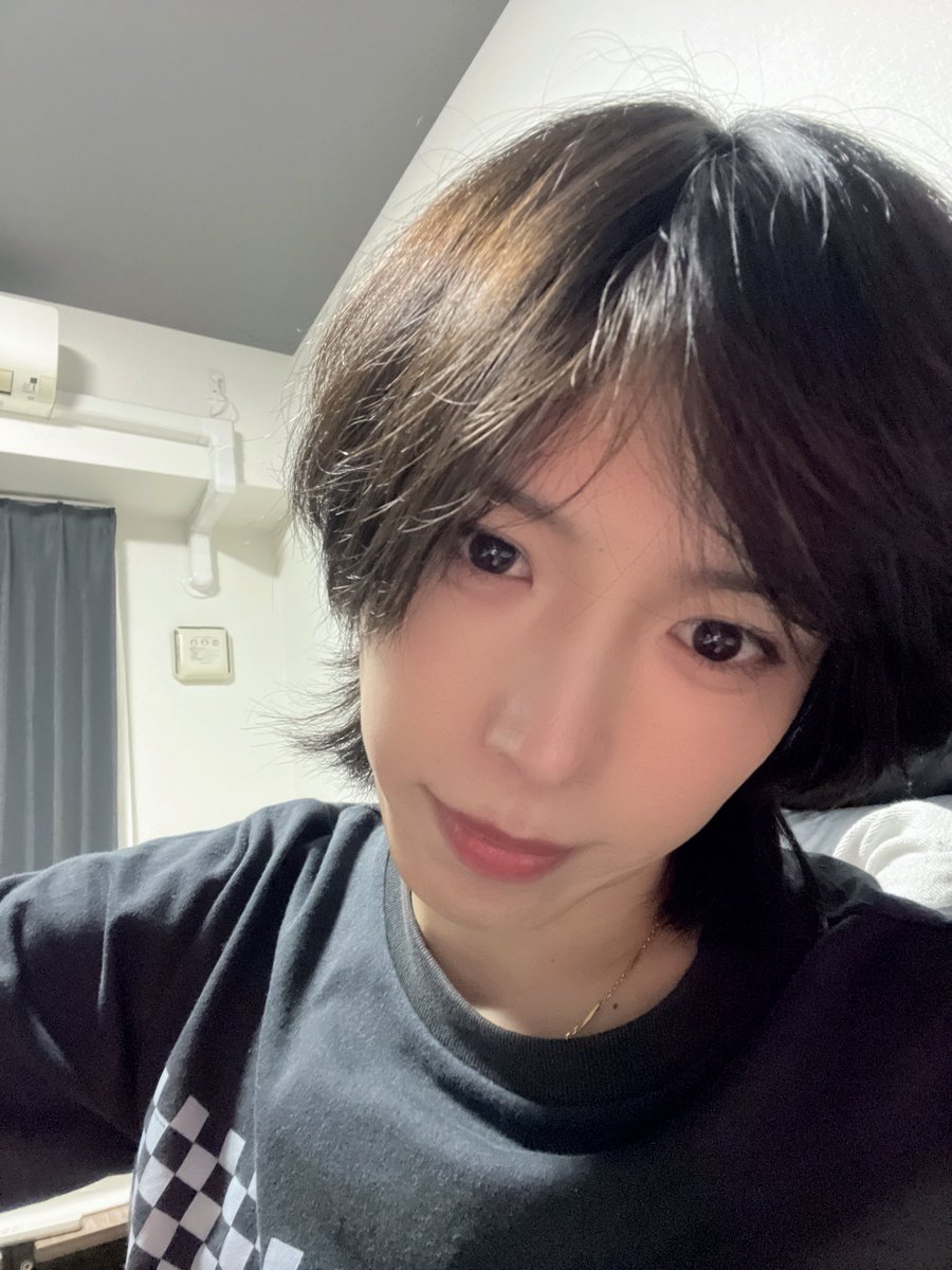 VELLE_taichi's tweet photo. ・

帰宅う。
あとは明日最終みんなでリハするのみ👊🏻

ドキドキするね😏

#ベルエージェー https://t.co/hxwZ0DM41Y