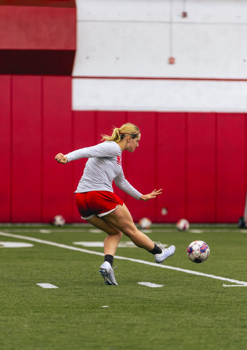 BadgerWSoccer's tweet photo. The work never stops 😤

#OnWisconsin https://t.co/sicKrJdgRH