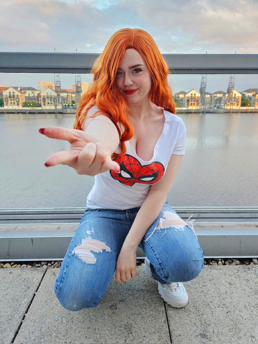 MobiusRose tweet media