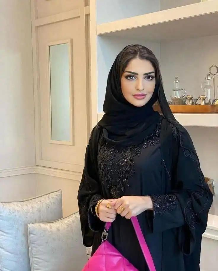 ReemAl40919's tweet photo. قوووول  يارب
التحويل بعد الفجر  
اللي ما قد فاز هذي  500,000 الف ريال 
لـ ثلاثة فائزين 
كل ماعليك  
• تابعني  
• ريتويت ولايك واكتب تم 📩❤️
ارسل اسمك الكامل ورقمك في الخاص وانتظر البشارة:💌🫶
#المملكة_العربية_السعودية #دعائےمغفرۃ #الانتشار_السريع_الطائف #متصل_الان🟢 https://t.co/Dnt5HNYbEX