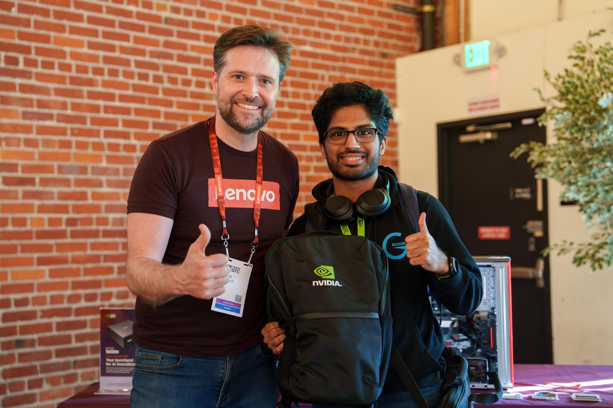 Lenovo Data Center tweet media