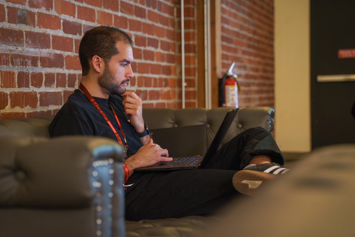 Lenovo Data Center tweet media