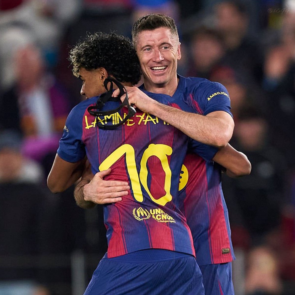 𝟭𝟴𝟵𝟵 tweet media