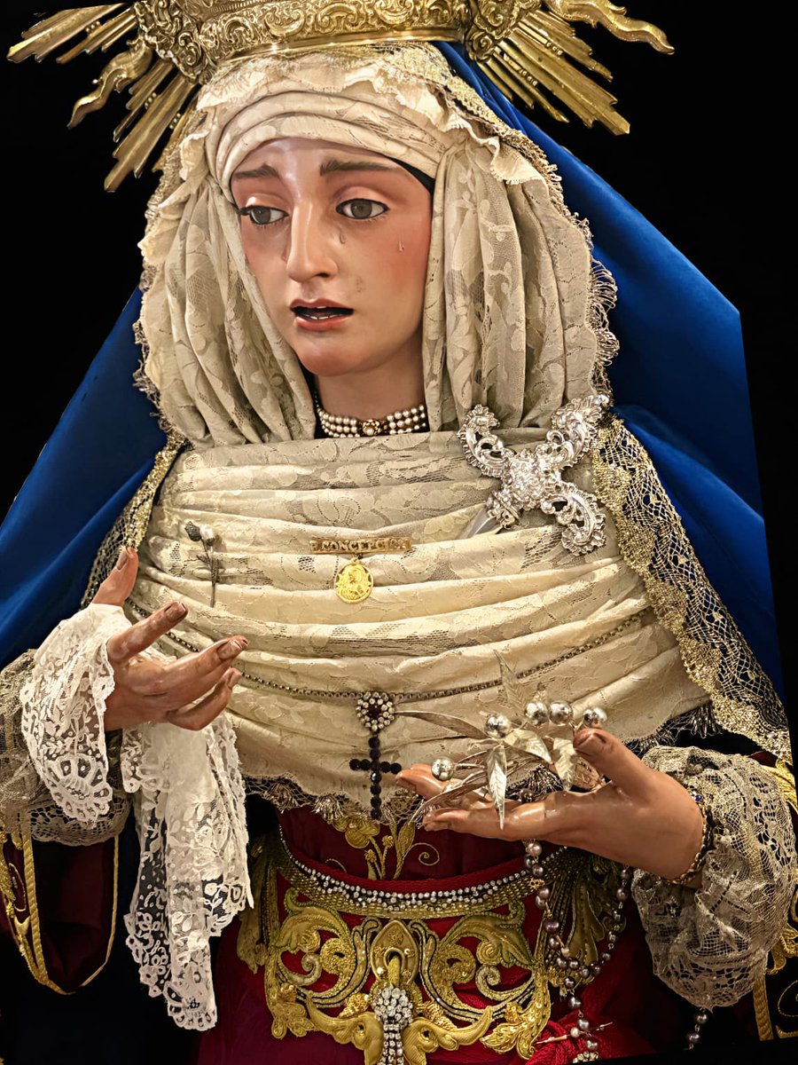amoryconcepcion's tweet photo. Ya se encuentra María Santísima de la Concepción ataviada para los días grandes que se avecinan. 
#Écija #ElAmor #Concepción #ElOlivo https://t.co/P0iEXA2Z4j