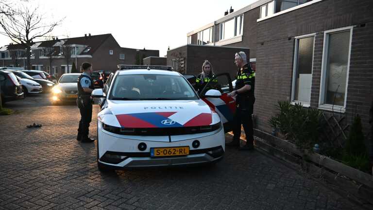 112 melding Aanhouding na brokken in Alkmaars straatje