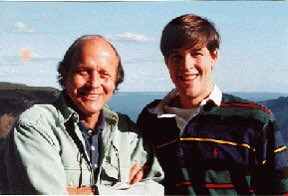 Jackson Brown es un padre preocupado por la felicidad de su hijo y por eso le escribió estos “consejos” cuando este se fue a estudiar a la Universidad, lejos de su casa. 
Su hijo decidió fotocopiarlos y los distribuyó entre sus compañeros. 
Os los dejo aquí. Yo me los sé de