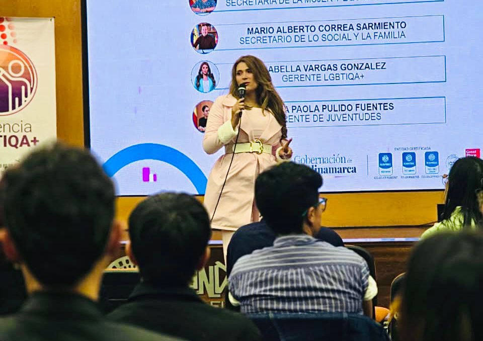 🗣️ Durante este espacio, las y los participantes compartieron ideas y aportes para la construcción de la política pública, desde sus experiencias y perspectivas.

#JuventudEsCundinamarca 💙