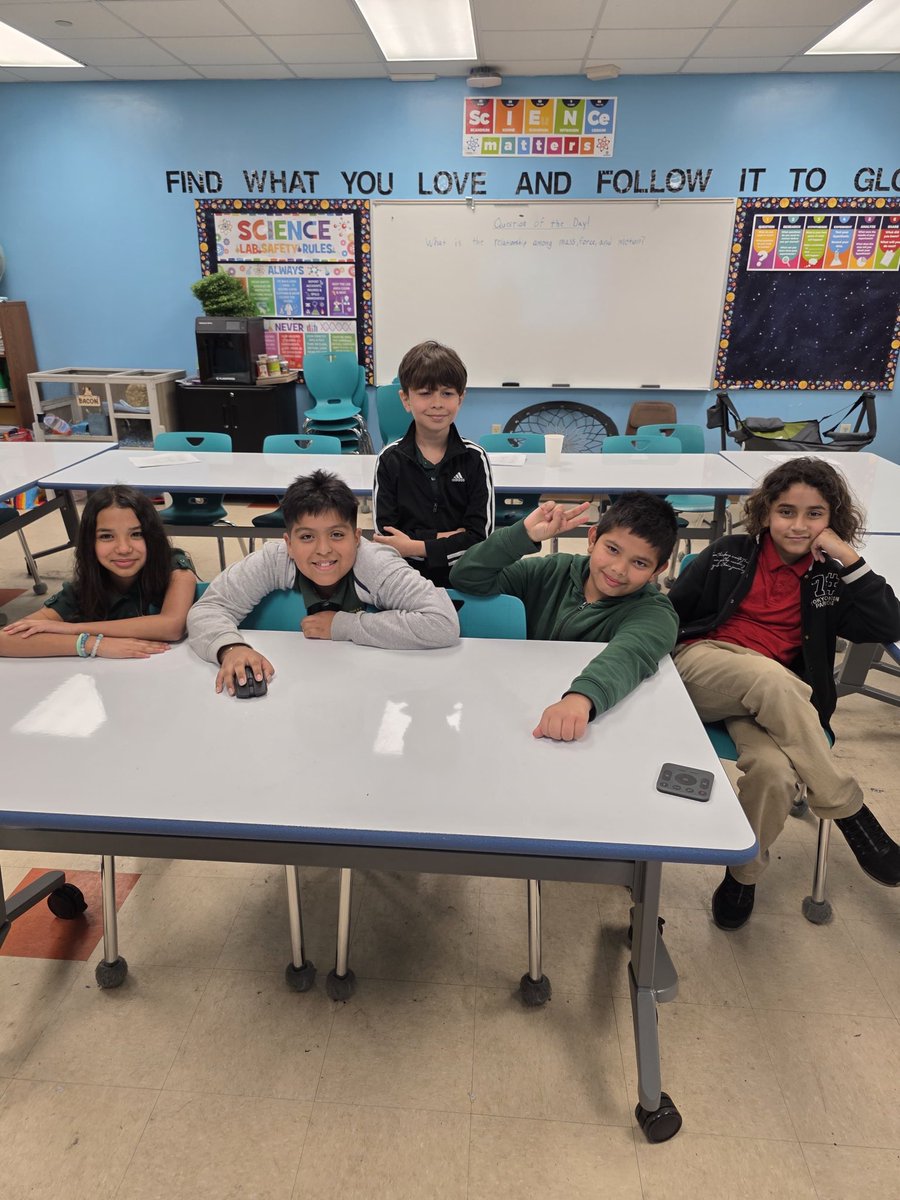 CitrusGroveK8's tweet photo. Citrus Grove 5th grade science students giving their best at the Science Showdown!
#ETOScienceShowdown #YourBestChoiceMDCPS https://t.co/iIVvvVirHU