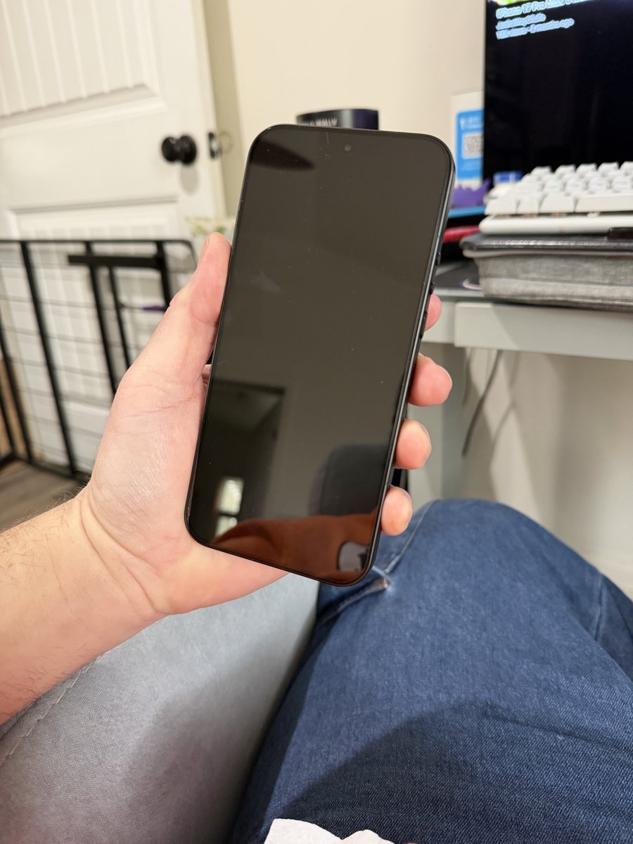 Photo_Genesis87 tweet media