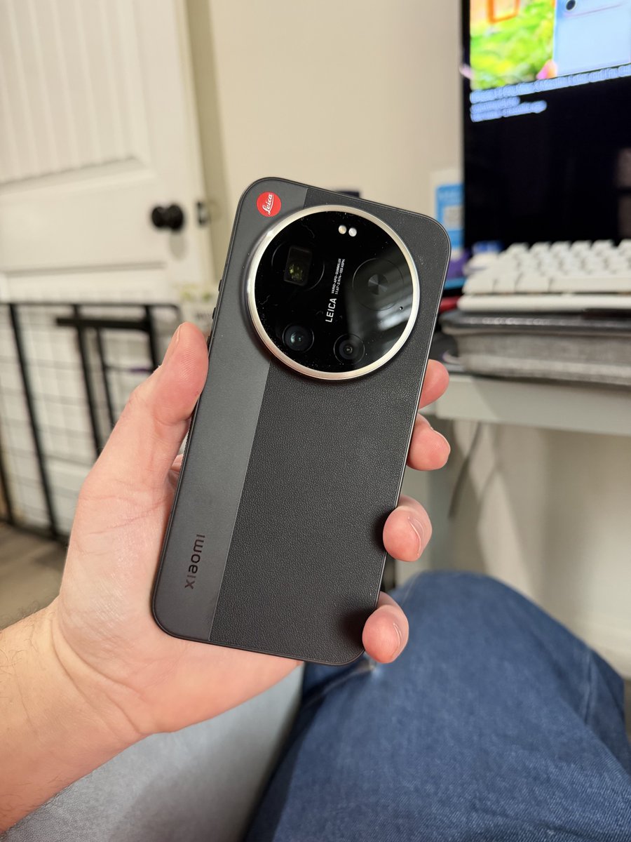 Photo_Genesis87 tweet media