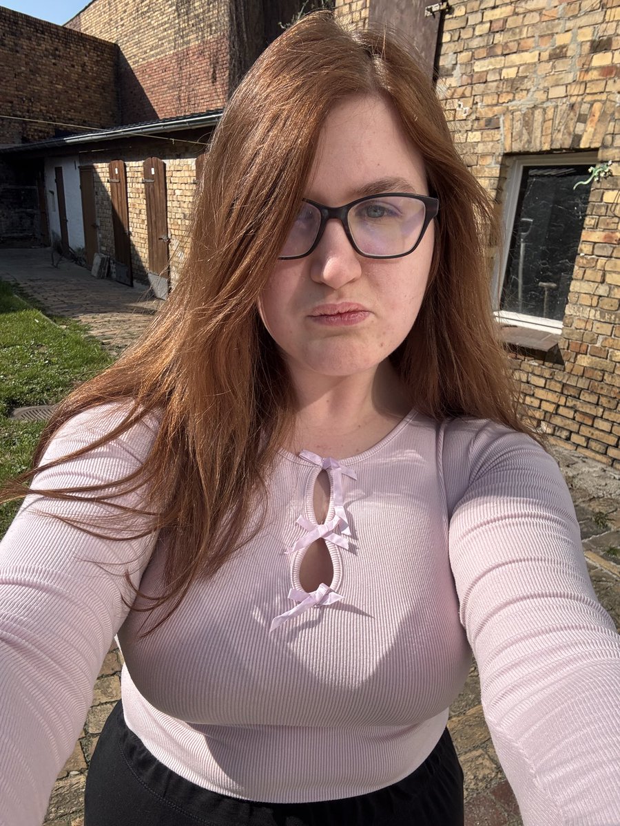 laurii💛🧸 tweet media