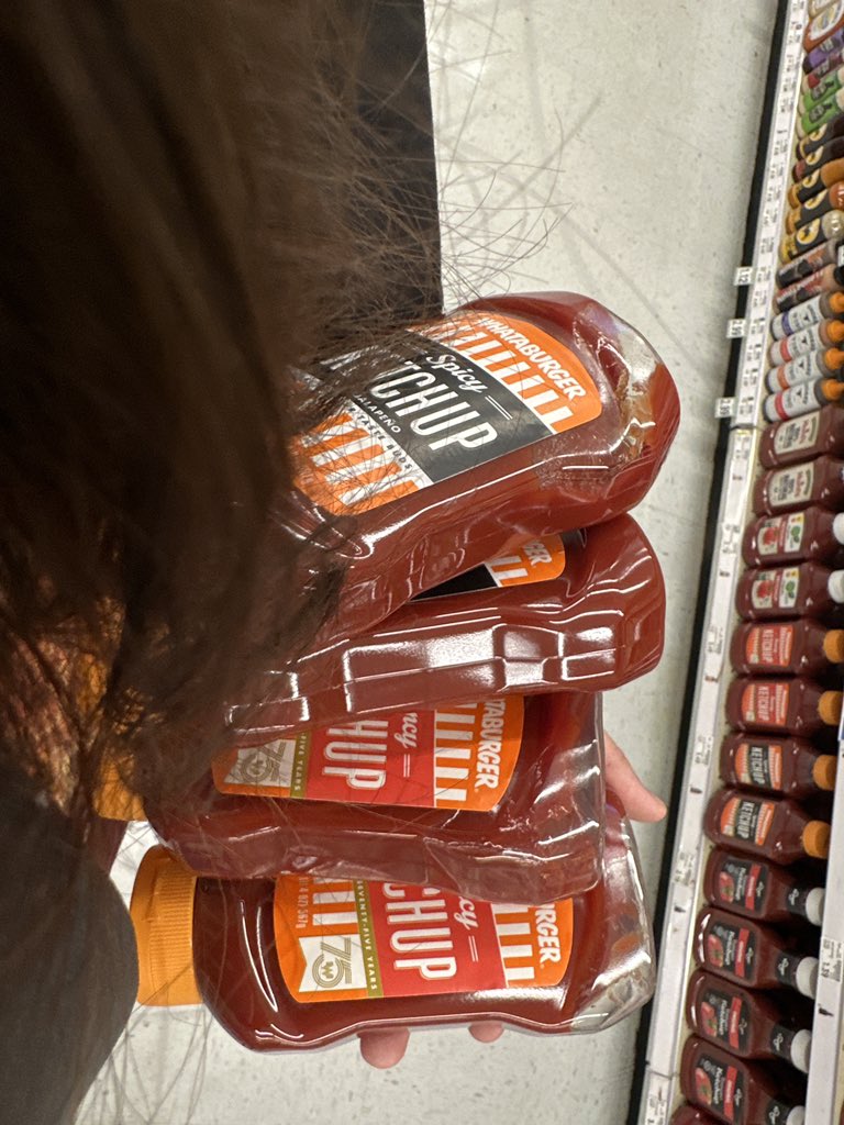 Lightning 🏳️‍⚧️ tweet media