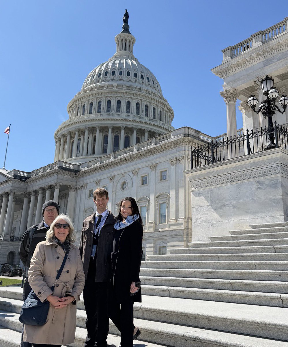 Julia Fello tweet media