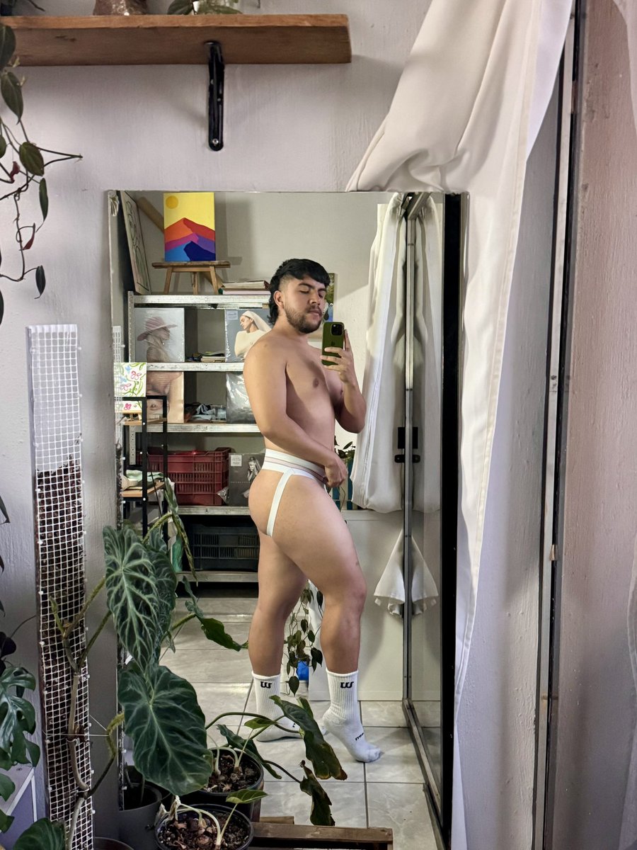 Love this white jocks 🤍