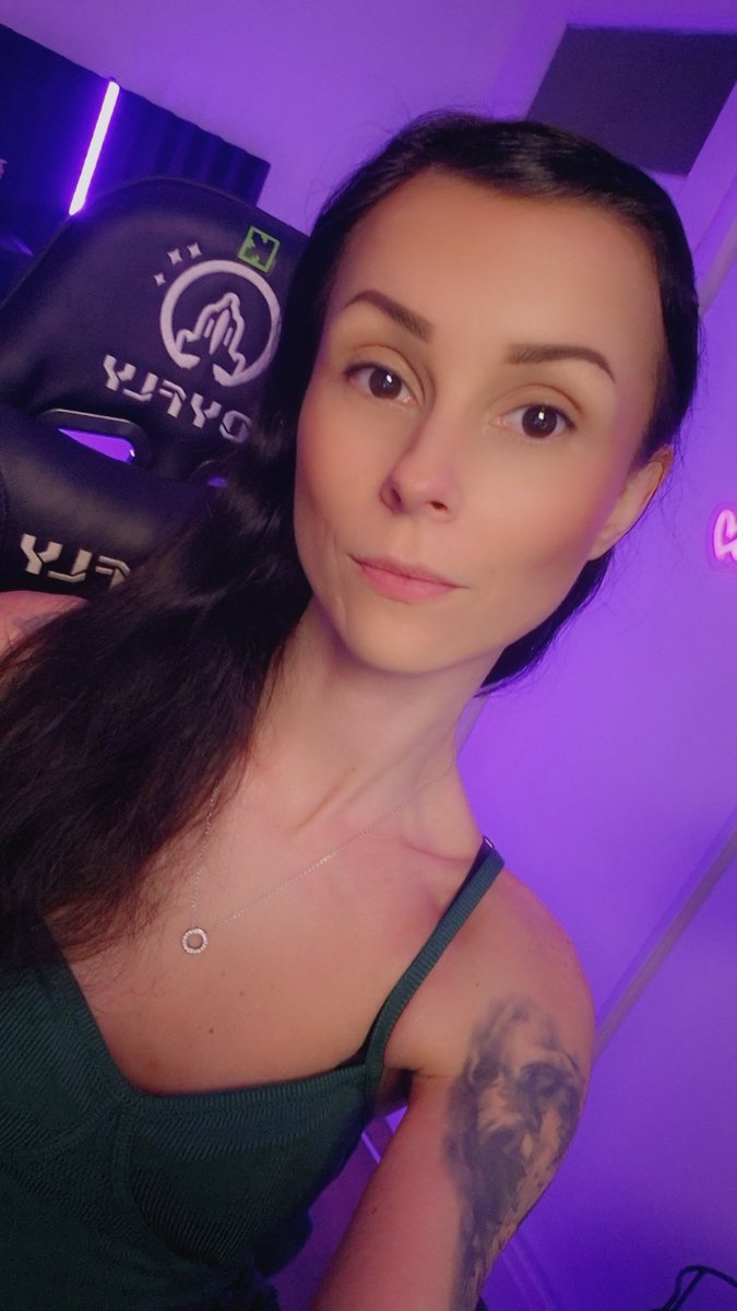 Sweet Shayna 🔜 DreamHack Birmingham tweet media