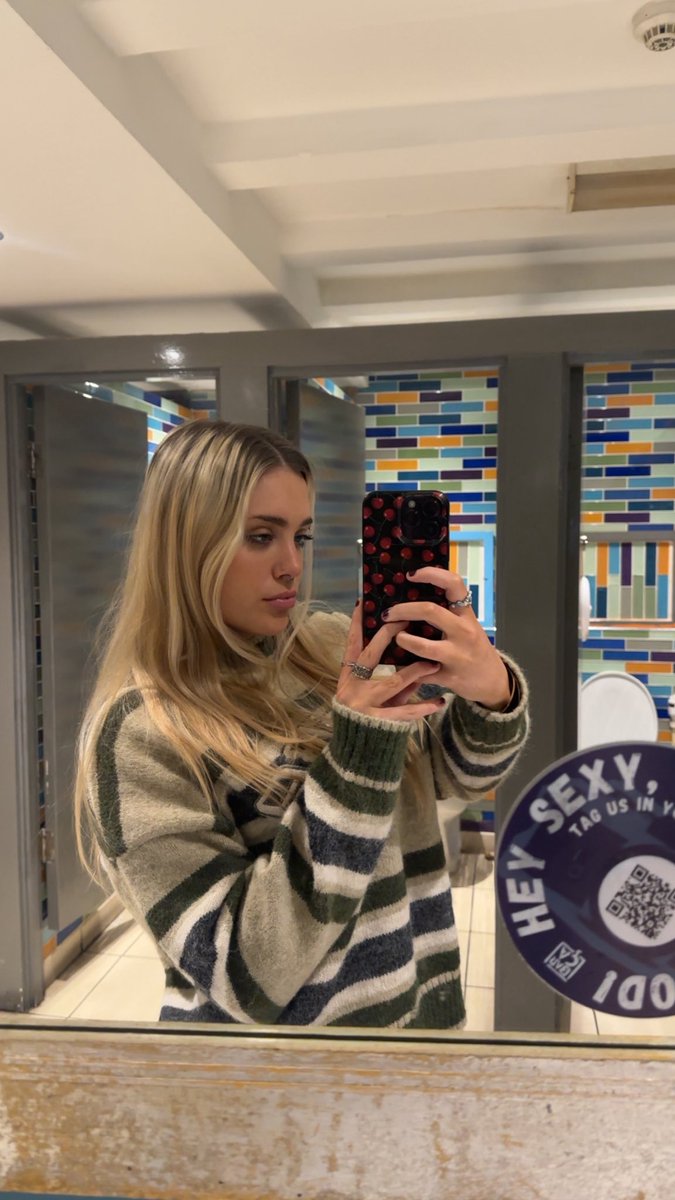 emz ☆ ▯ tweet media