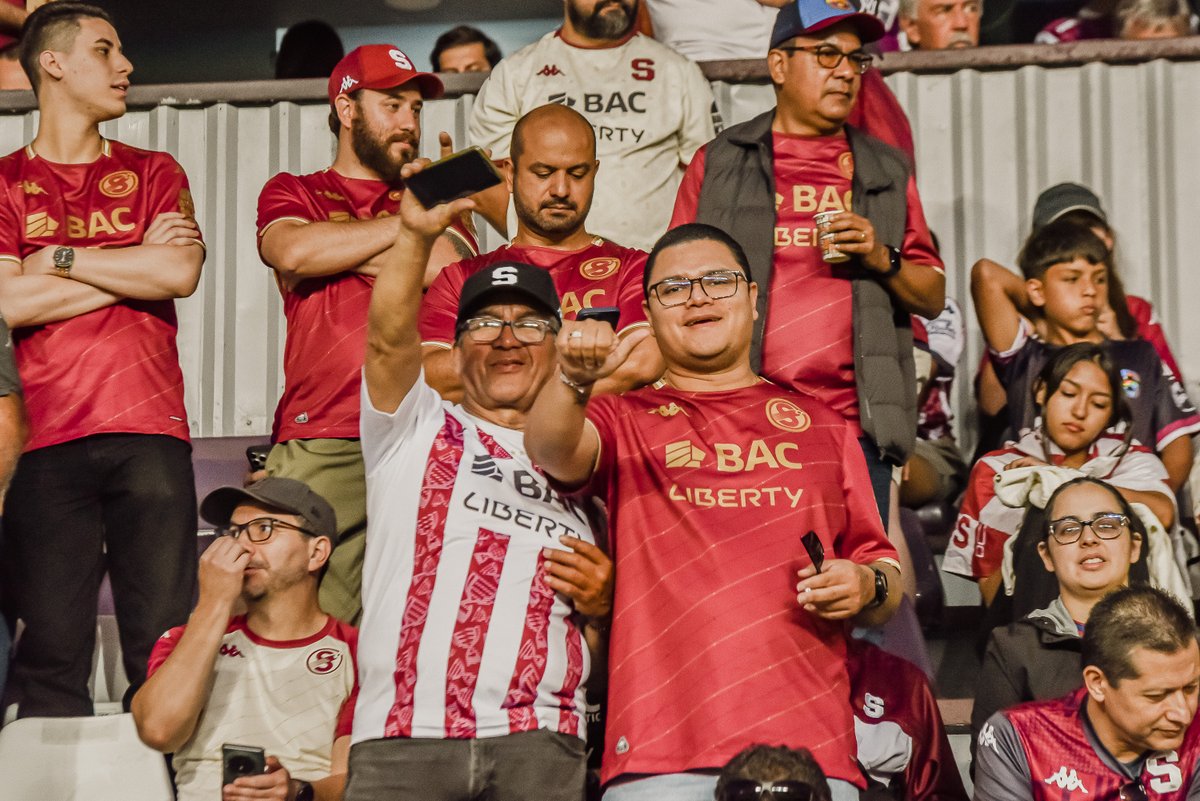 Deportivo Saprissa 💜 tweet media