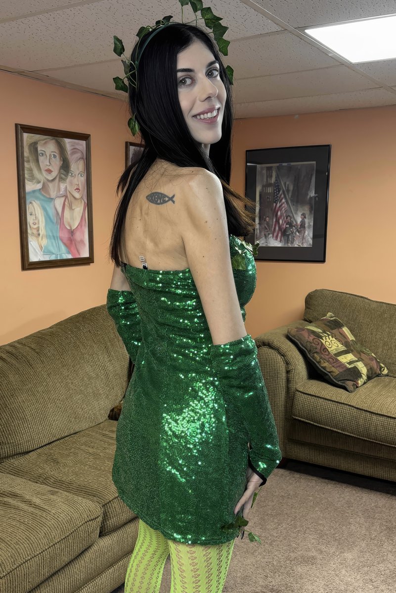 ChickPass Amateurs - Chicago Exxxotica 4/8 - 4/13 tweet media