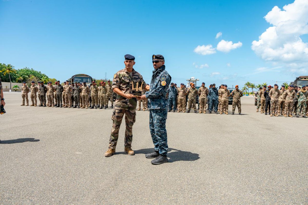 MinisterioDefensaRD tweet media