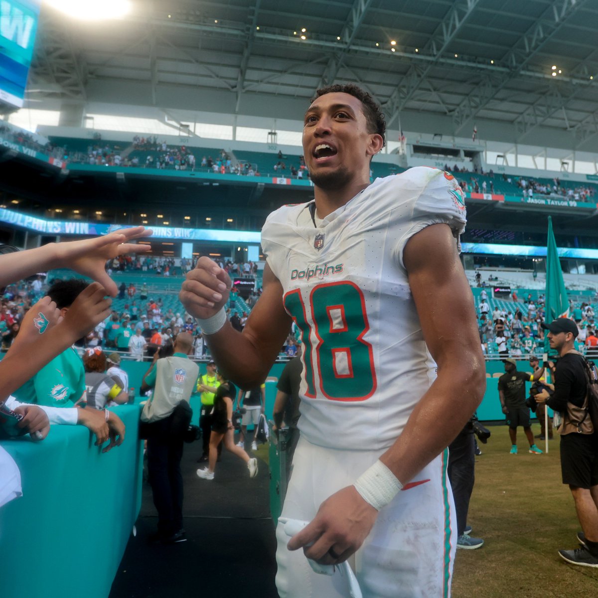 Ari Meirov tweet media