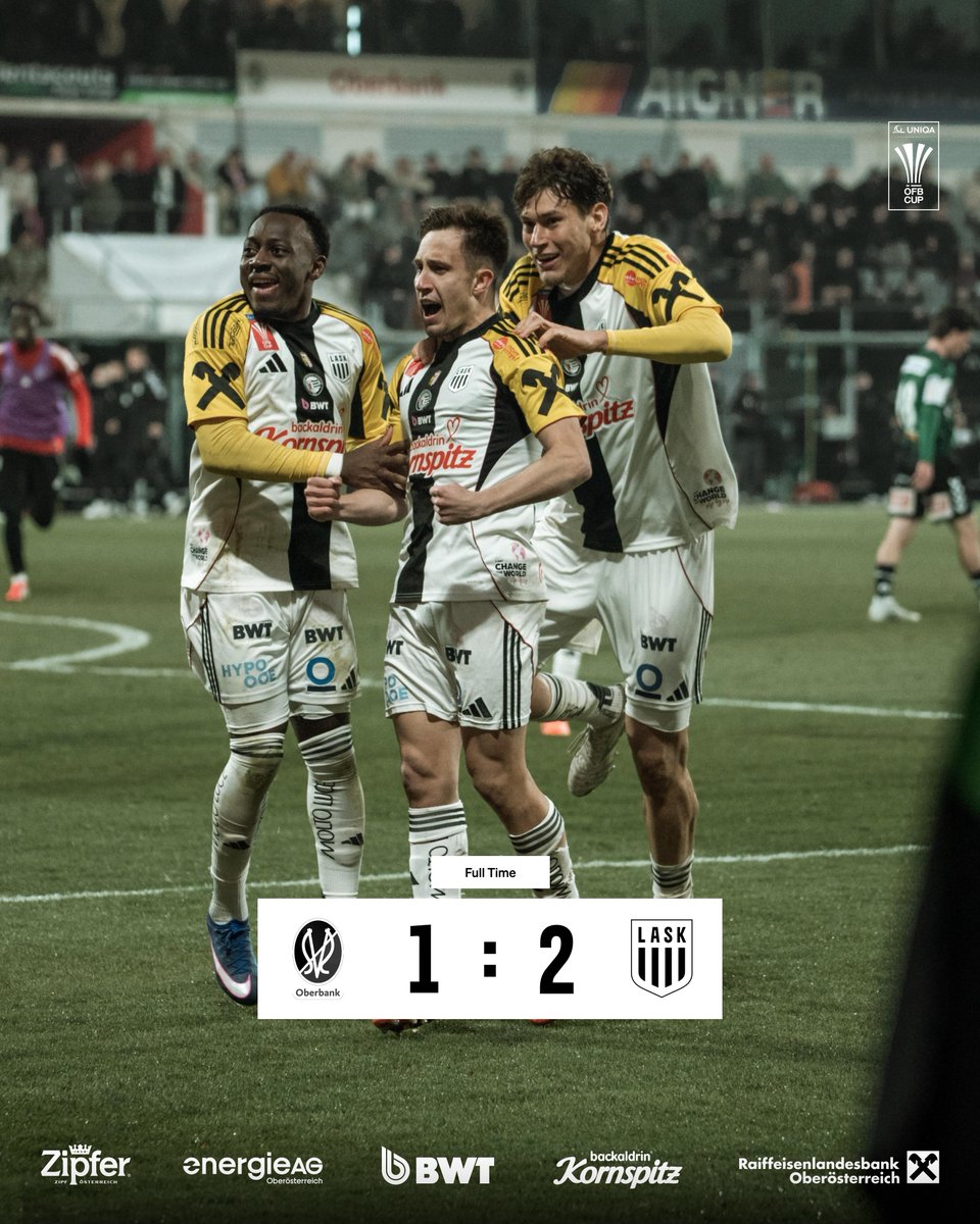 LASK_Official's tweet photo. Klagenfurt, wir kommen 😍😍😍😍
______________________________   
🟢⚫️SVR 1-2 ⚫️⚪️ASK #SVRASK #UNIQAOEFBCup 🏆 FT https://t.co/wtUfIjMgxc