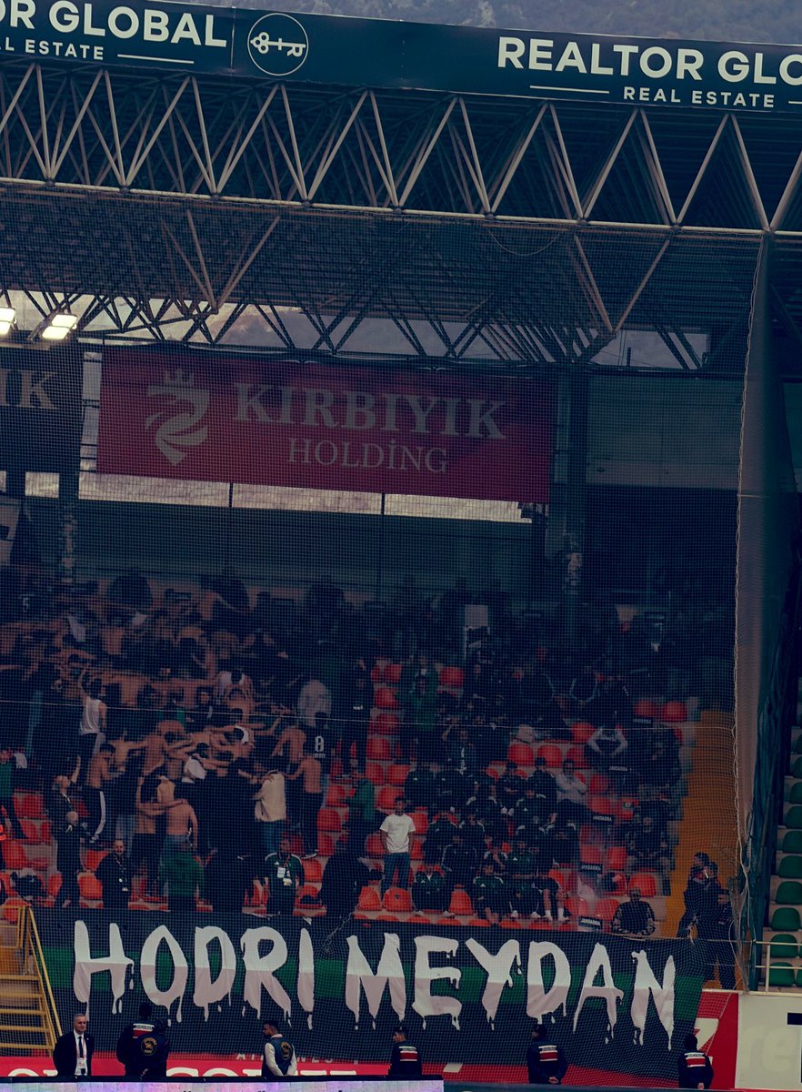 RENKLERE AŞIĞIZ!
SADECE KOCAELİSPORLUYUZ!