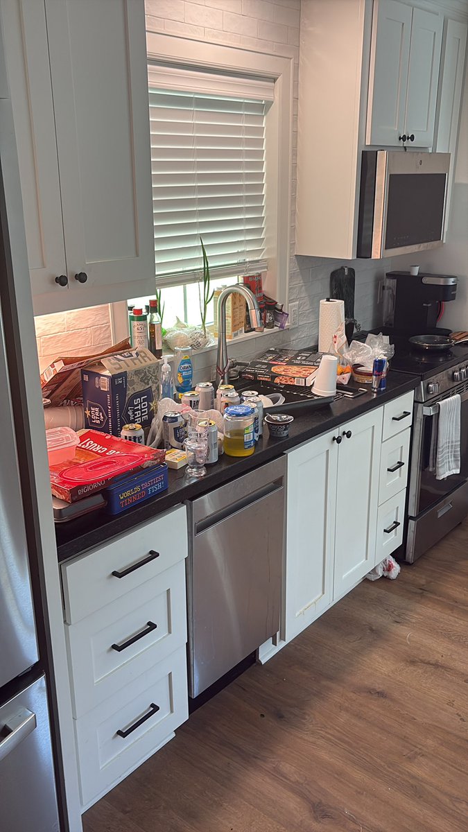 Young Stroker the Body Snatcher tweet media