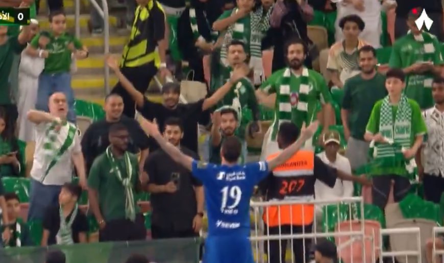 Auz | عزيز tweet media