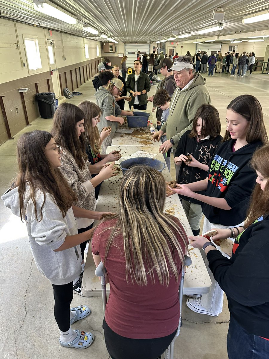 Amanda Deibert tweet media