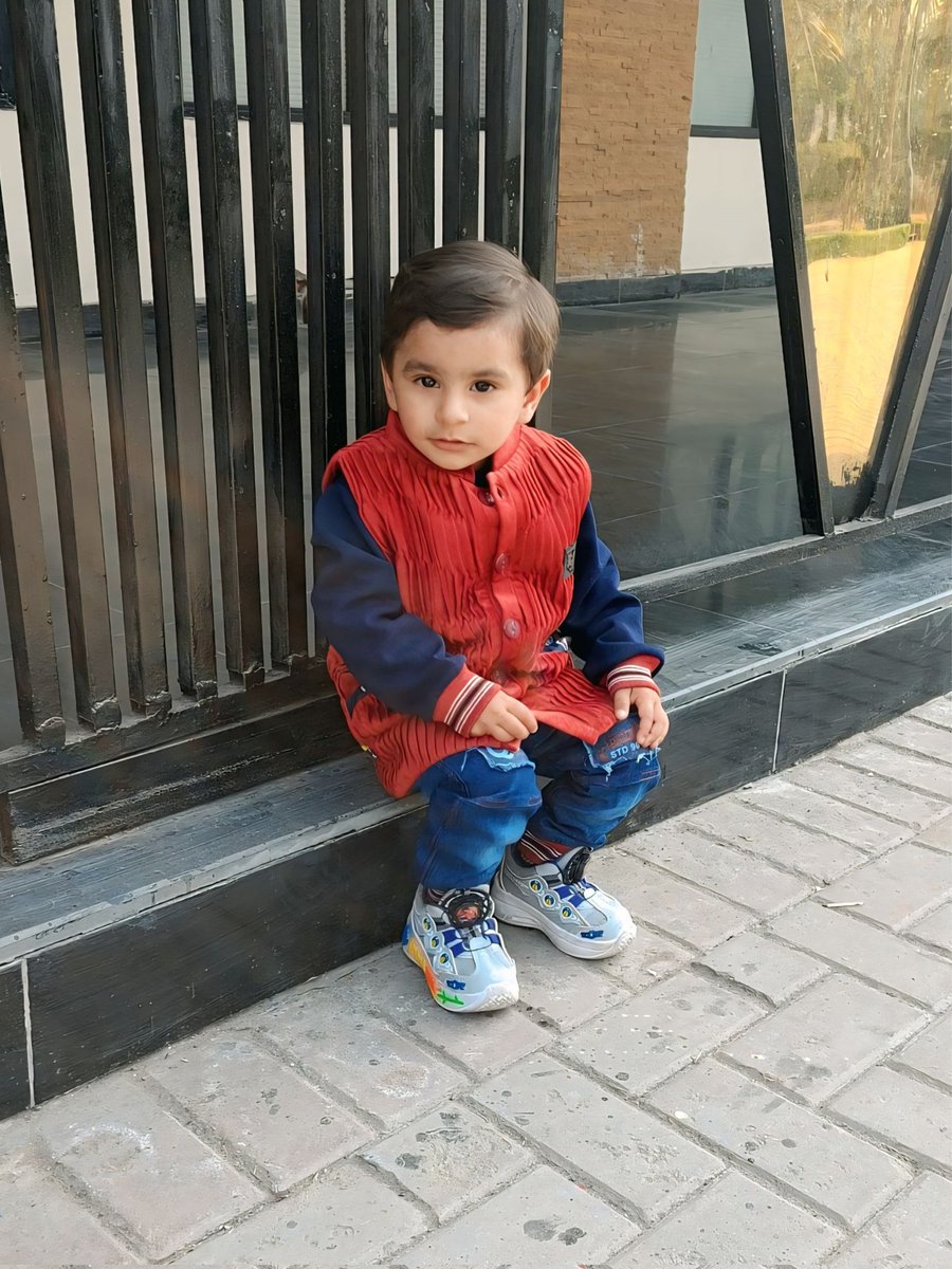 Zayyan_Zohaib's tweet photo. Happy birthday dear brother.. With the warmth of your love... You have touched me deep inside.. Dear brother you are so special to me. @ZohanZohaib
#Birthday #HBDZohanZohaib
#ZohanZohaib #BirthdayWishes #HappyBirthdayZohanZohaib https://t.co/h90CVFpWIX