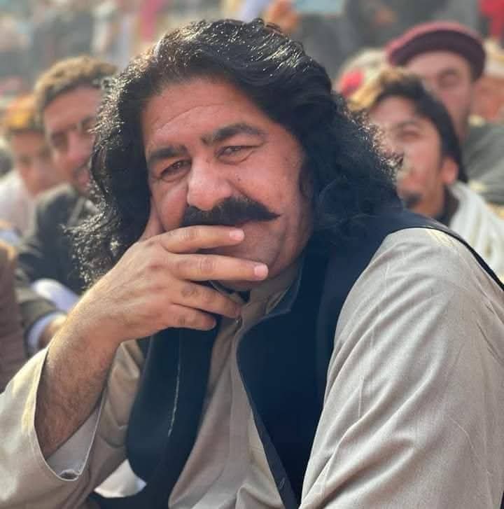 PTM_Soldier's tweet photo. آواز دبانے سے سچ نہیں مرتا۔
#WhereIsAliWazir
 #ReleaseAliWazir
#PashtunLivesMatter
#HumanRights
#SpeakUp
#EndInjustice https://t.co/3OaCPyeEIB