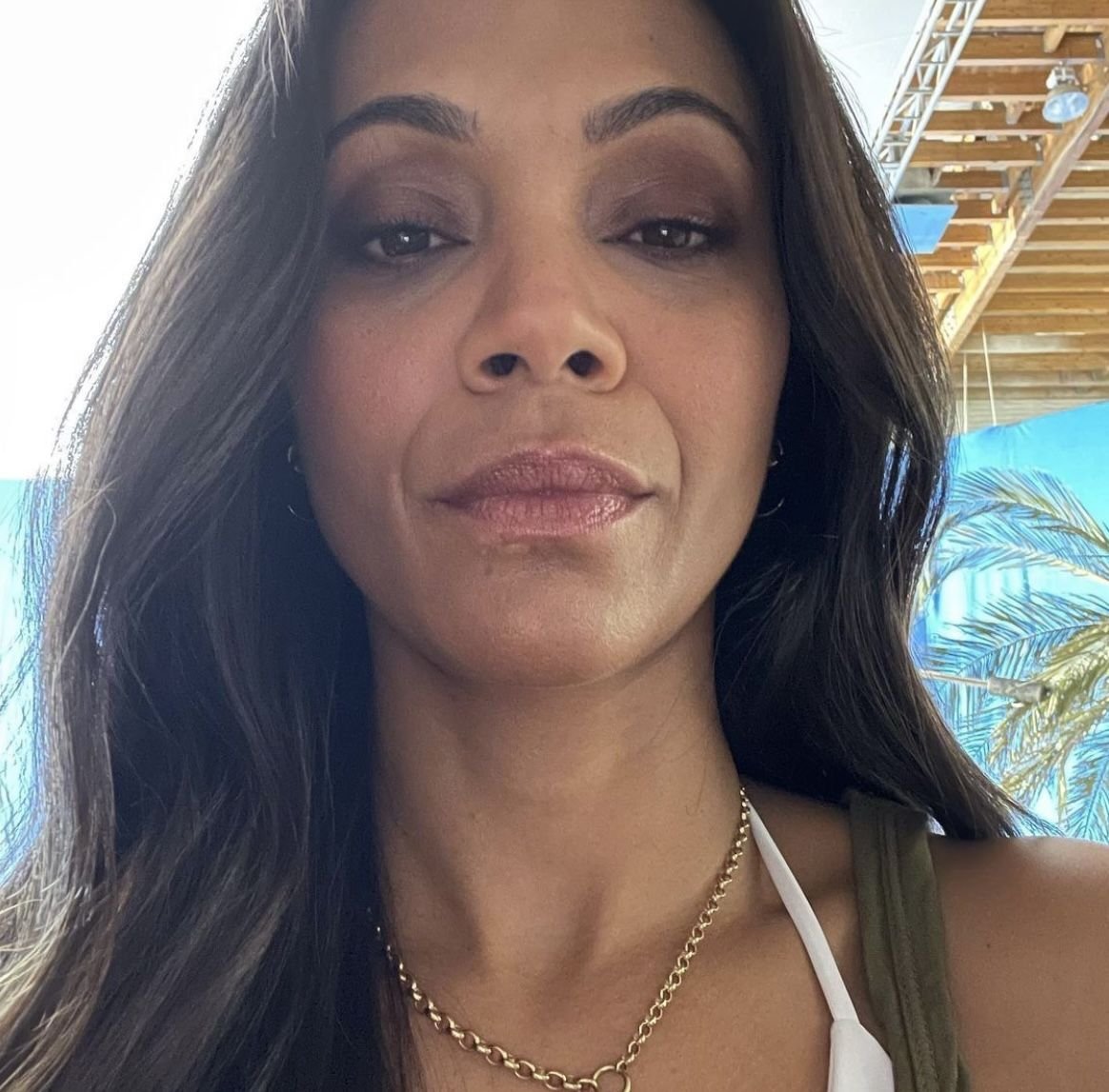 JustCasper_2's tweet photo. Zoey Saldana, still maintaining beauty 😮‍💨. https://t.co/KdpmD8vJpt