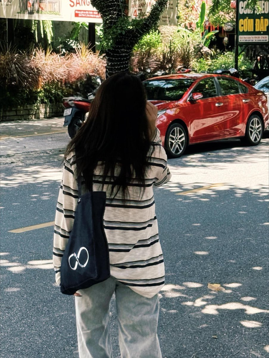 christine ward tweet media