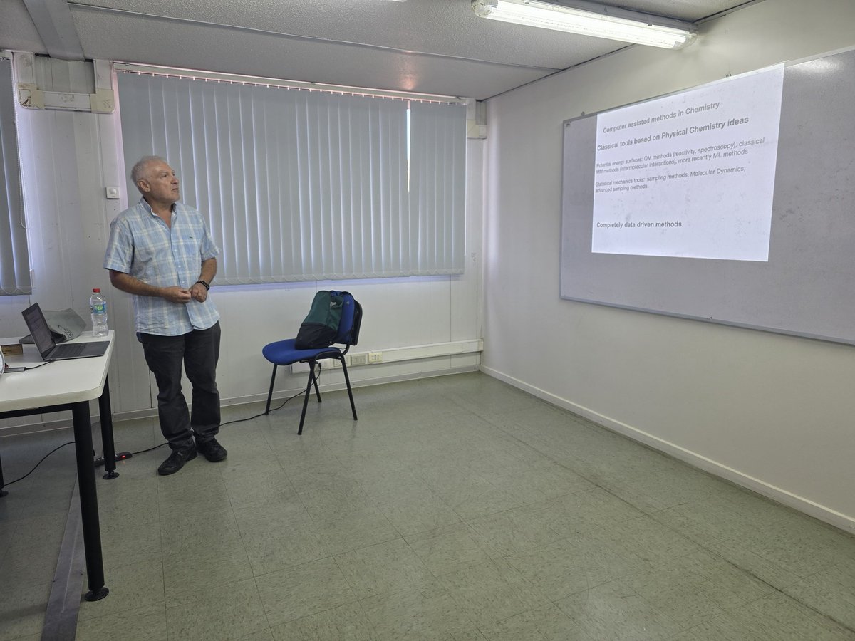 do_sqb's tweet photo. 🔵 Hace unos días se dictó la #charla ➡️ "MULTI SCALE QUANTUMCLASSICAL AND MACHINE LEARNINGICLASSICAL SIMULATION SCHEMES BASICS AND APPLICATIONS", realizada por el Dr. Dario Estrín, Facultad de Ciencias Exactas y Naturales. Universidad de Buenos Aires, Argentina 🧬💡 https://t.co/S01lFlJhF2