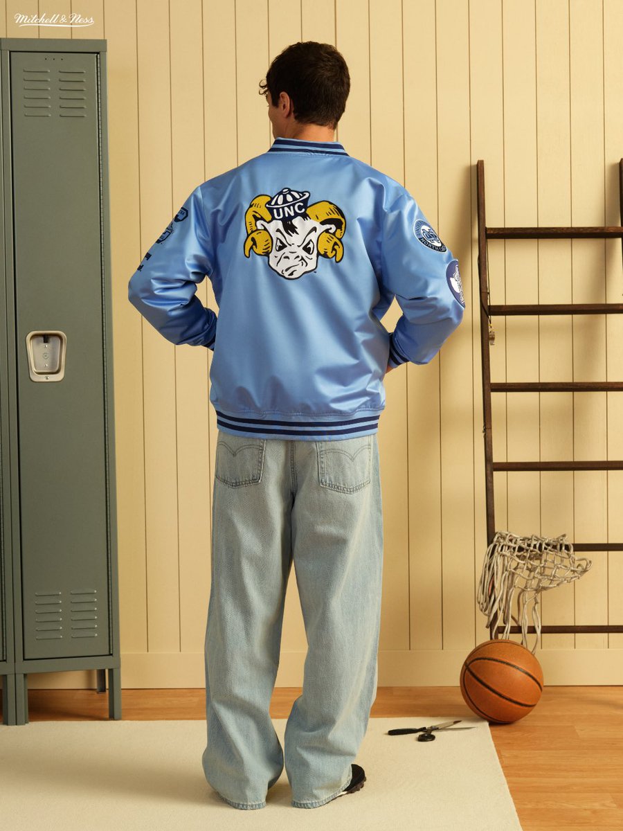 Mitchell & Ness tweet media