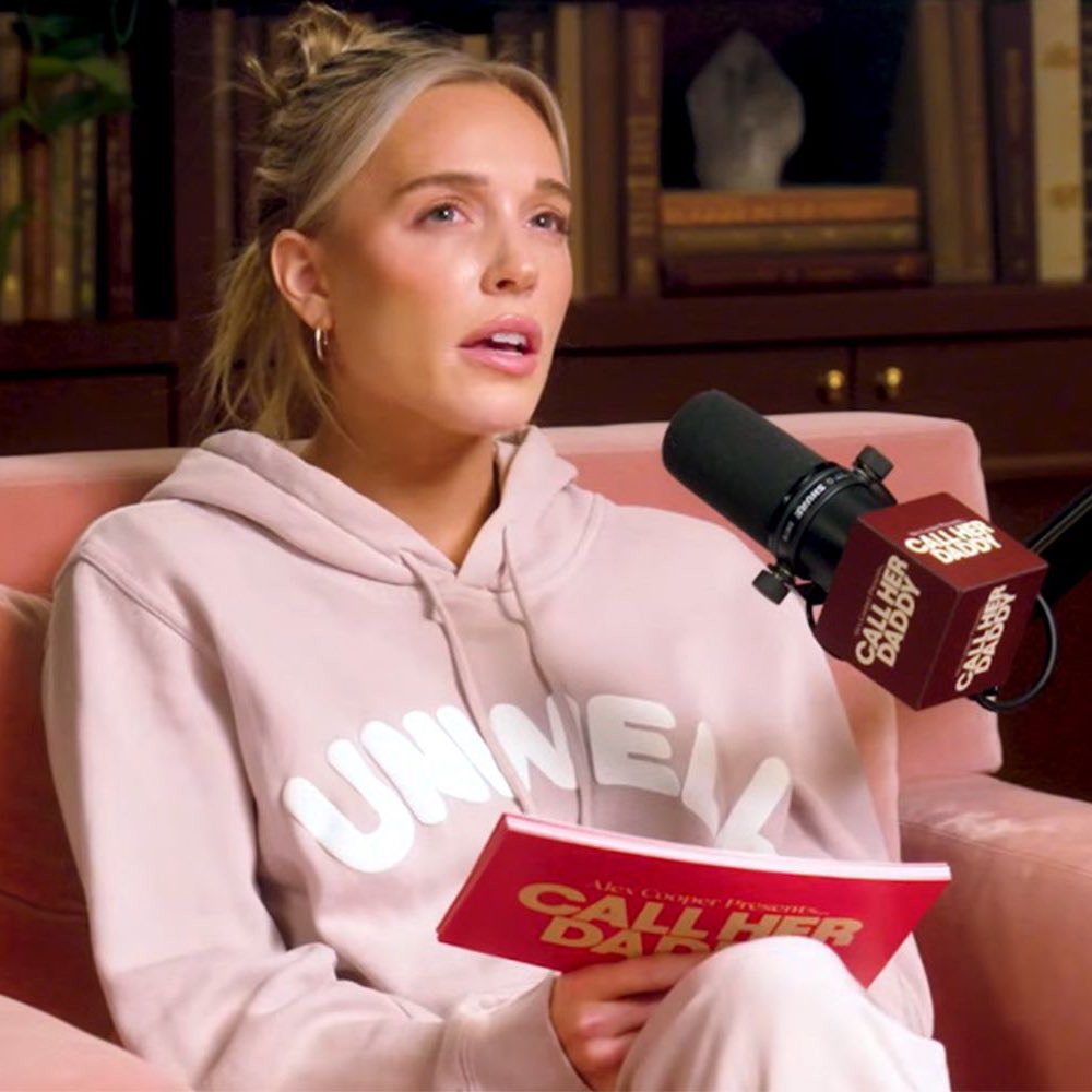 Miley Official tweet media