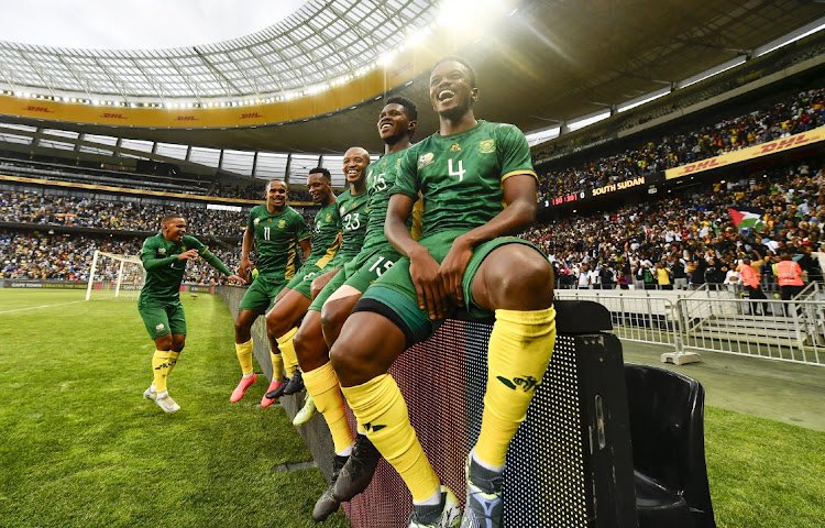LacedUpReport's tweet photo. 𝐄𝐍𝐃 𝐎𝐅 𝐓𝐇𝐑𝐄𝐀𝐃

South Africa has many hidden gems scattered around the world’s best leagues.

Hopefully we can recruit some of these talents to add to the competitiveness in the national pool.

Which players do you think SAFA should move for? https://t.co/TpYY01hW2P