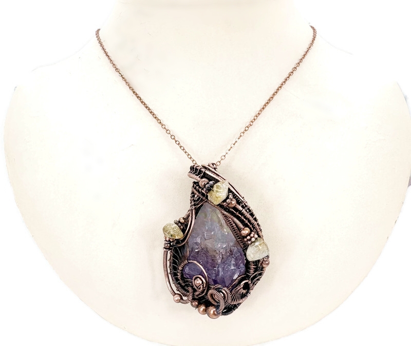 HJJewelry's tweet image. Amethyst Crystal Wire Wrapped Pendant in Bronze with Citrine Nuggets | Heather Jordan Jewelry heatherjordanj.com/products/ameth… #Stonecrystal #citrineamethyst #Novemberbirthstone #Februarybirthstone #NewAge #Wiccajewelry #Naturalcrystal #Amethystnecklace #Amethystjewelry #rawamulet