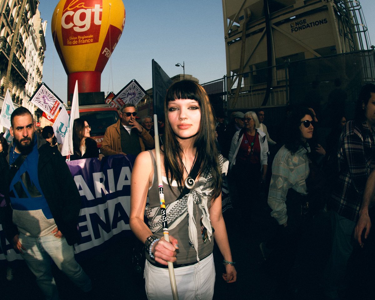 gab_senechal's tweet photo. Portraits de manif
Paris, 8 et 14 mars https://t.co/20ocGioaae