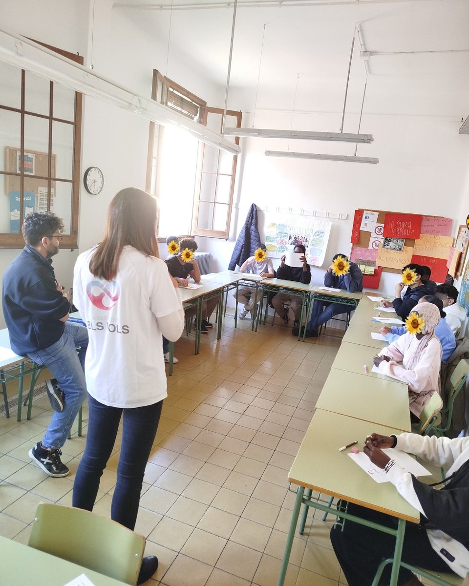 Associació Els Dols tweet media