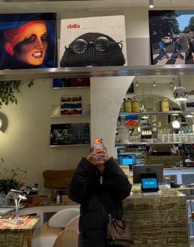 ᴍᴇʀᴄᴜʀʏ tweet media