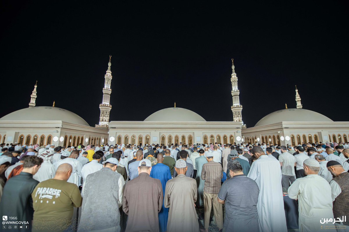 wmngovsa's tweet photo. صلاة التراويح ليلة الثلاثين..
آمنون مطمئنون، وقلوبٌ ترجُو القبول
وداعًا لشهر رمضان 🌙

#رمضان 
#المسجد_النبوی https://t.co/J2oT1TYEfV