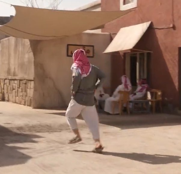 𝐽𝐽 tweet media