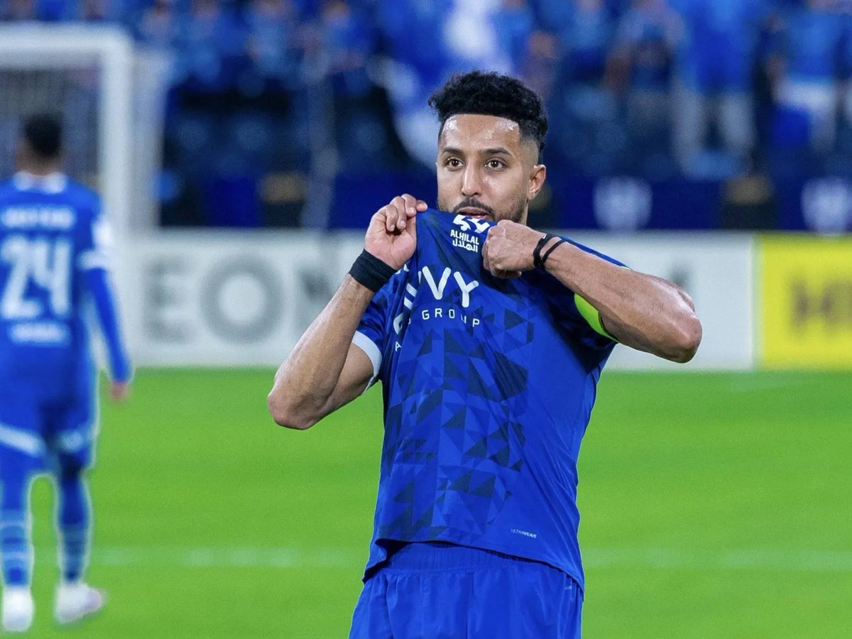 سالم <a href="/salem_d29/">سالم الدوسري</a>
حرام عليك وشقاعد تسوي
اقسم بالله نحبك ونحترمك ونقدر كل شيء قدمته بس تكفى يرحم والديك شوي احساس بوضعنا كجماهير ووضع الفريق فنيا مستواك هابط وقياديا داخل الملعب صفر كل حقوق الهلال تضيع من الحكام وانت متفرج بس #الهلال_الاهلي