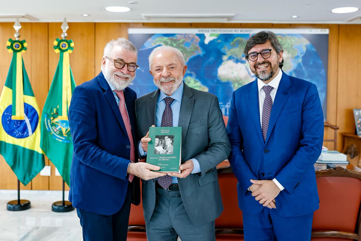 Editora Contracorrente tweet media